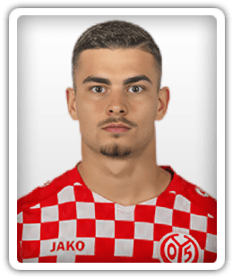 Dennis Azakir