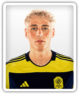 Lukas MacNaughton