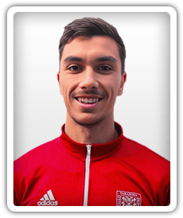 Adrián Fuentes